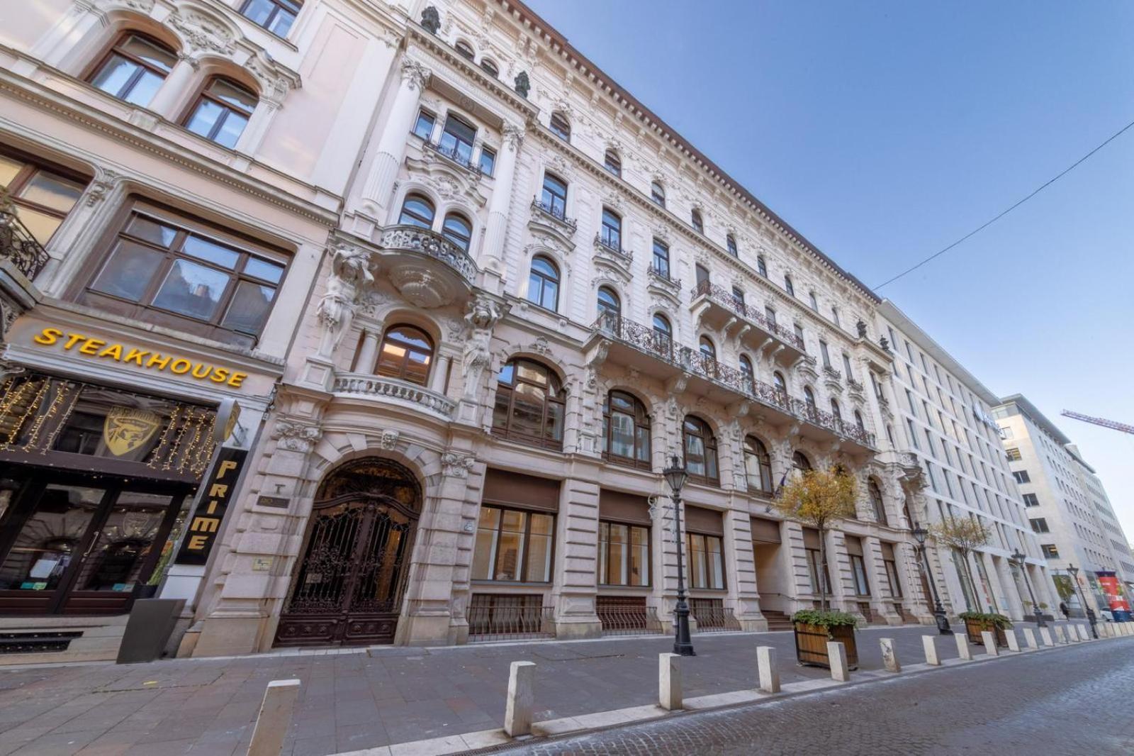 Sass Glamour Apartment Next To St Stephen Basilica S1 — Photos 3